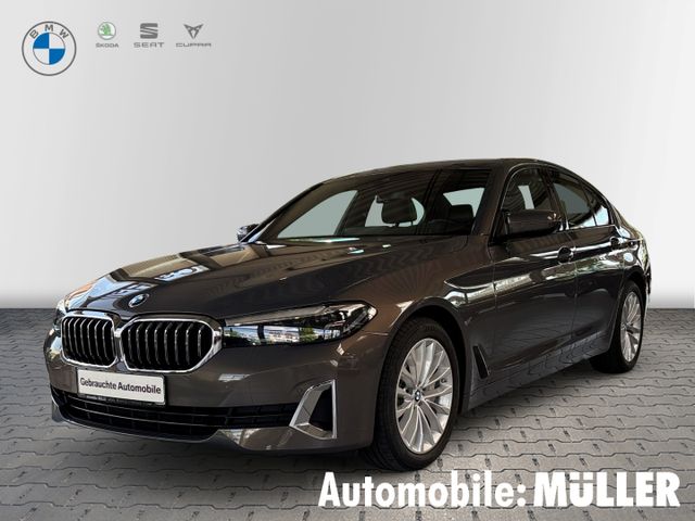 BMW 530 d Limousine Park-Assistent AHK-klappbar Navi