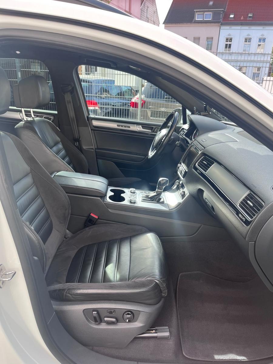 Volkswagen Touareg 3.0 V6 TDI SCR Exclusive R-Line 3X