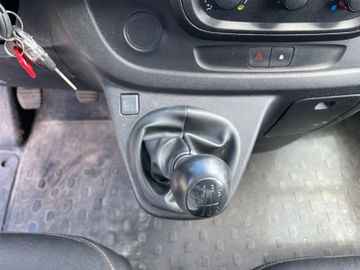 Renault Trafic - 9