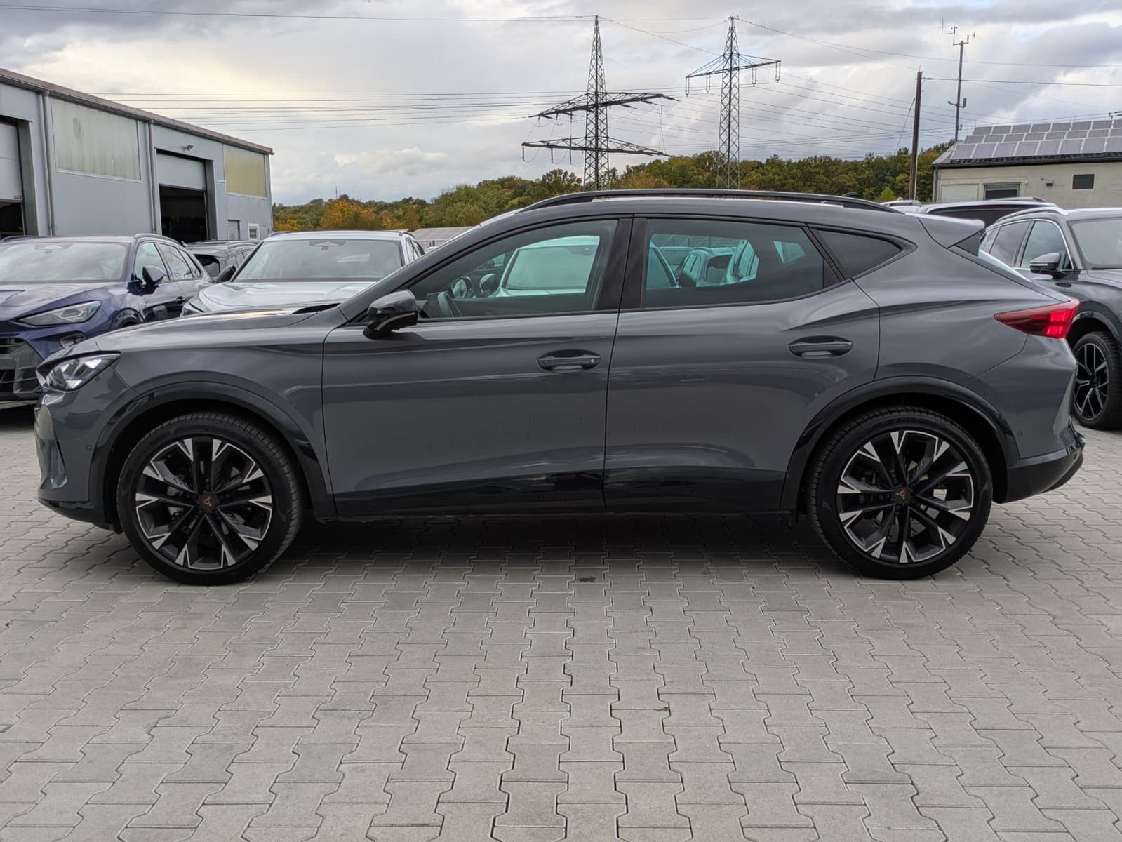 Fahrzeugabbildung CUPRA Formentor 1.5 eTSI PANO*MATRIX*SENNH.*DINAM*360°