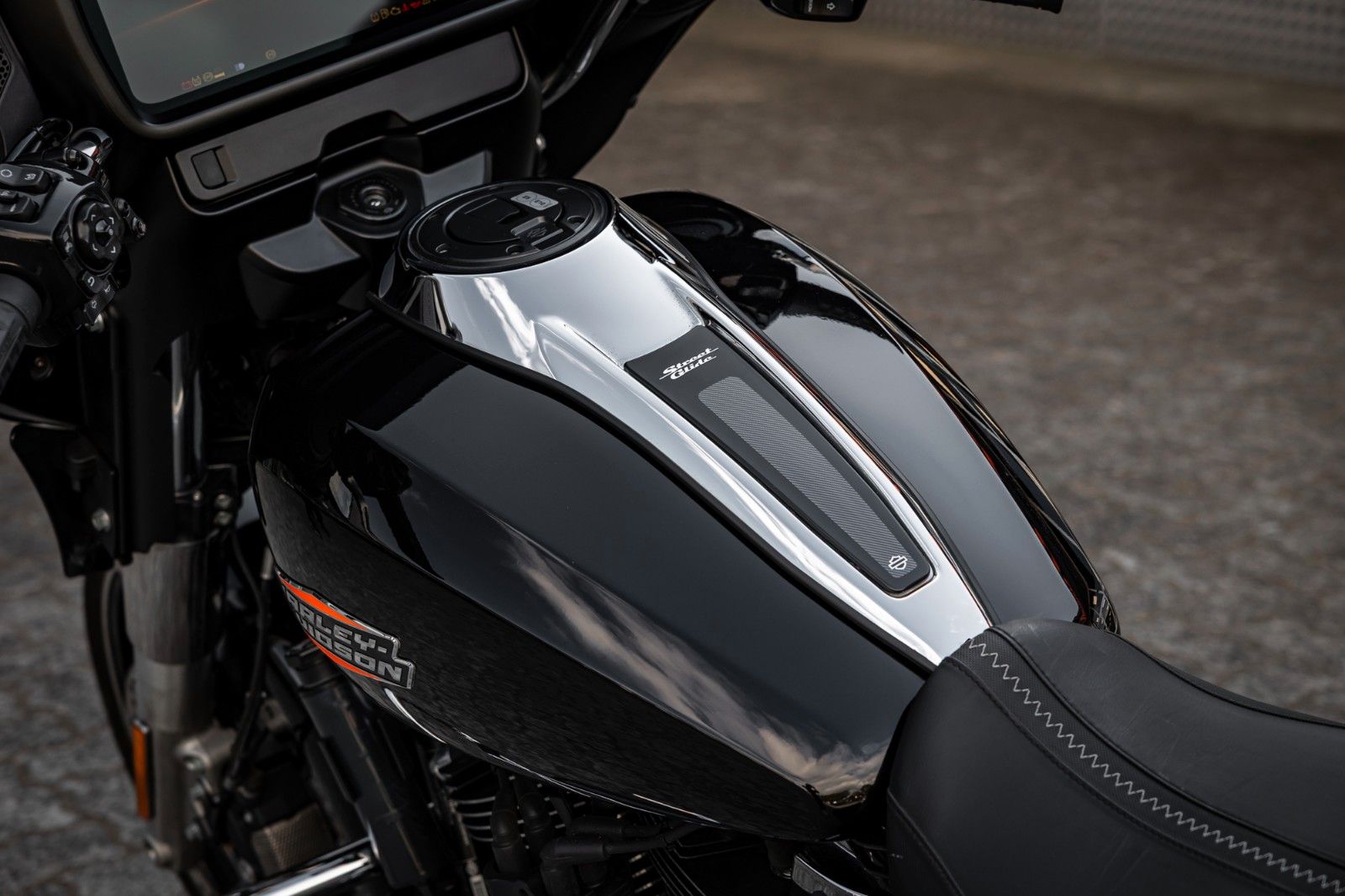 Fahrzeugabbildung Harley-Davidson Street Glide FLHX MY24 117cui- Kesstech