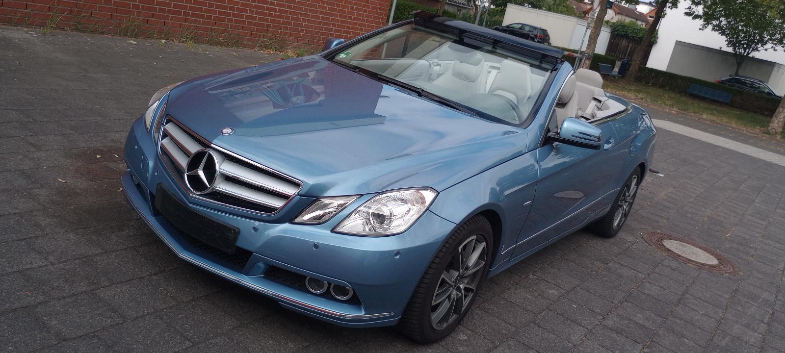 Mercedes-Benz E 200 Cabrio Autom Navi Leder Airscarf Aircap