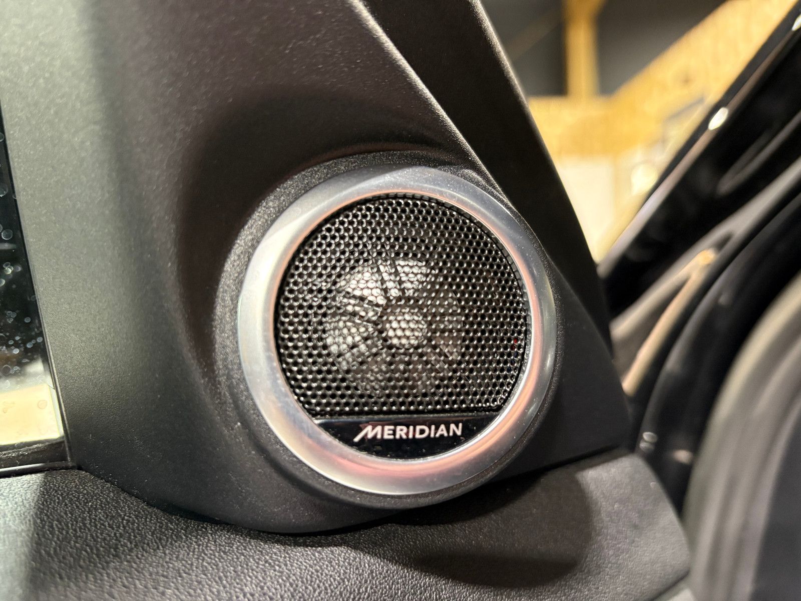 Fahrzeugabbildung Land Rover Range Rover Evoque R-Dynamic SE/MEMORY/ACC/APPLE