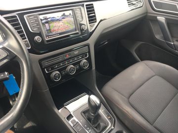 Volkswagen Golf - 10