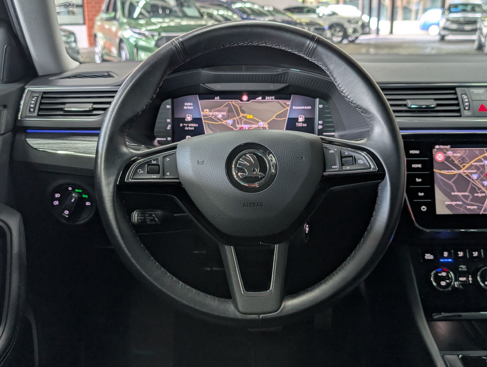 Fahrzeugabbildung SKODA Superb Premium Edition 2.0 TDI ACC VIRT MASSAGE