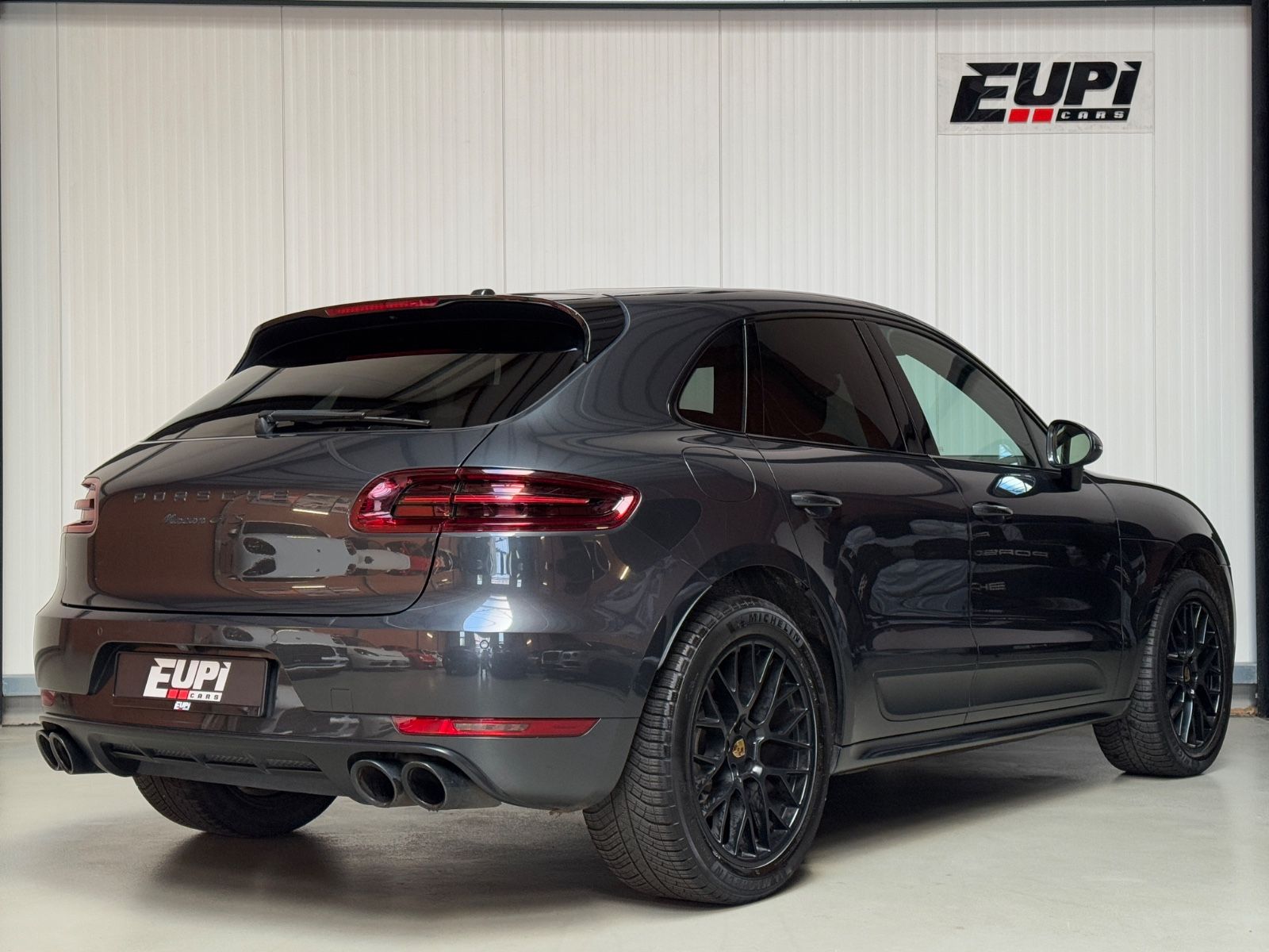 Fahrzeugabbildung Porsche Macan GTS/Burmester/Distronic/18Wege/R.Kamera