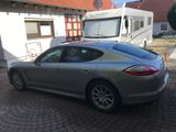 Porsche Panamera 4 - - Porsche Panamera aus 2010