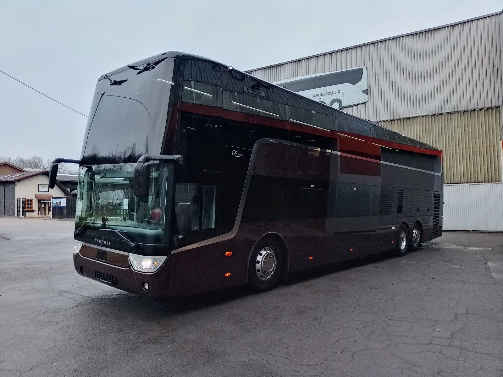 VANHOOL  2018 - Image 7 of 50