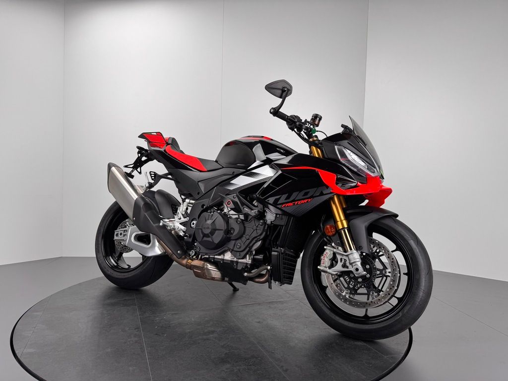 Fahrzeugabbildung Aprilia TUONO V4 FACTORY *1. HAND *NEUWERTIG
