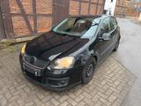 Volkswagen VW Golf 5 1.4 GTI Optik Neue Reifen - Volkswagen Golf aus 2003: GTI