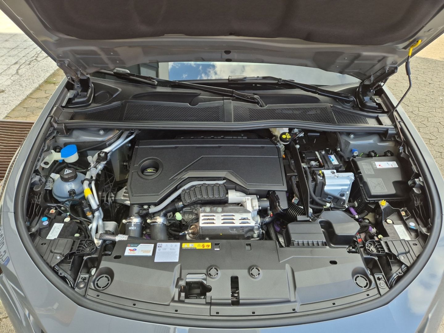 Peugeot 408 - Bild 14