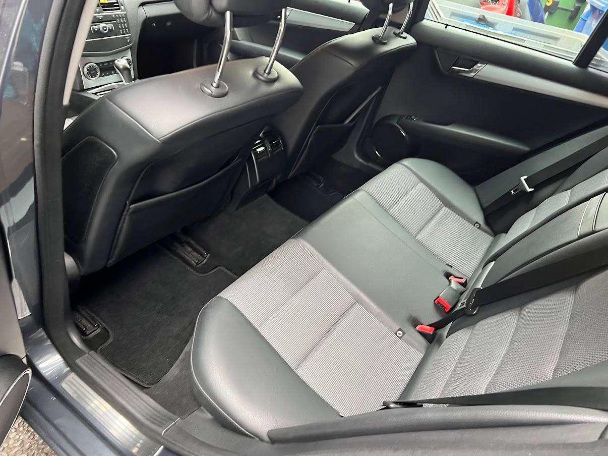 Mercedes-Benz C220 2008 — photo 10
