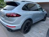 Porsche Cayenne Turbo S SPORT-DESIGN/PANORAMA DACH - Porsche Cayenne: Panorama Dach