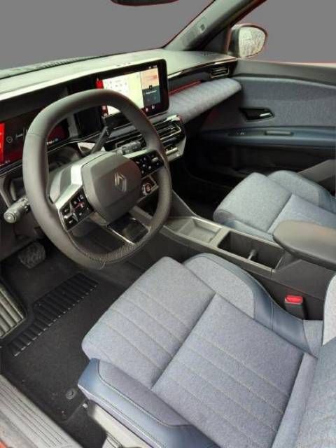 Fahrzeugabbildung Renault 4 E-Tech elektrisch Techno 150 Comfort Range