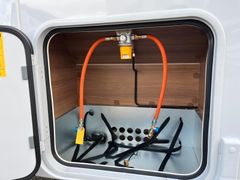 Rapido 696F 65 ANS*180PS Truma 6E*Lithium