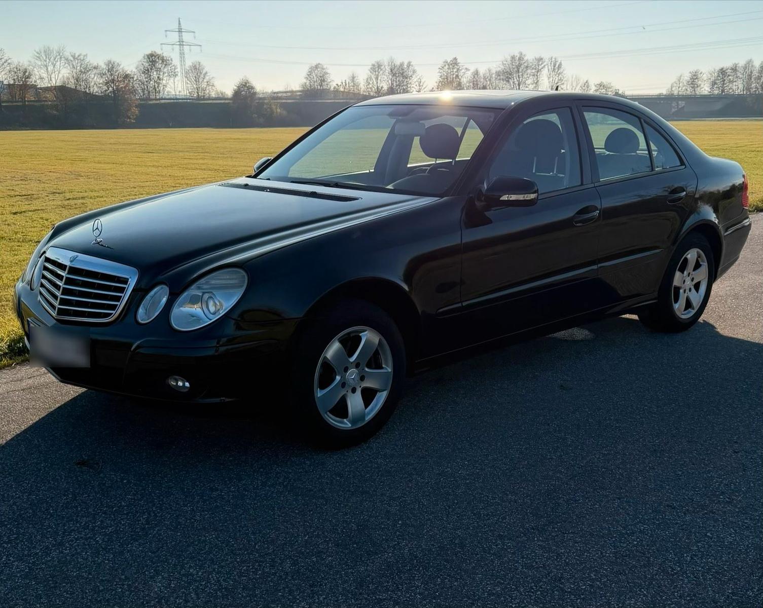 Mercedes-Benz E 200