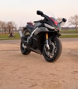 Aprilia RSV4 1100 E5 *Dark Losail* *wenig km* - APRILIA RSV4
