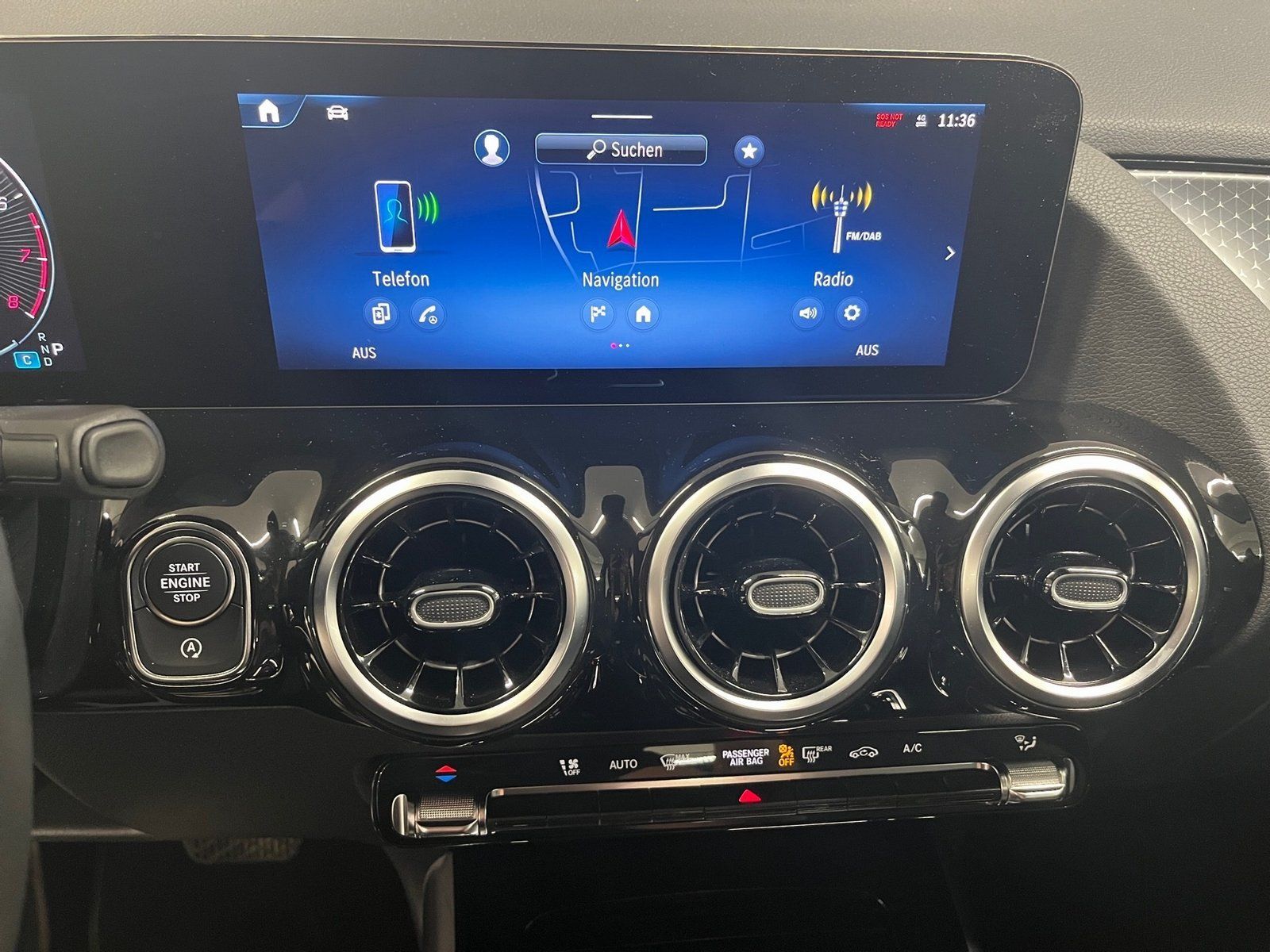 Fahrzeugabbildung Mercedes-Benz GLA 180 Progressive Advanc*Totwinkel*CarPlay*LED
