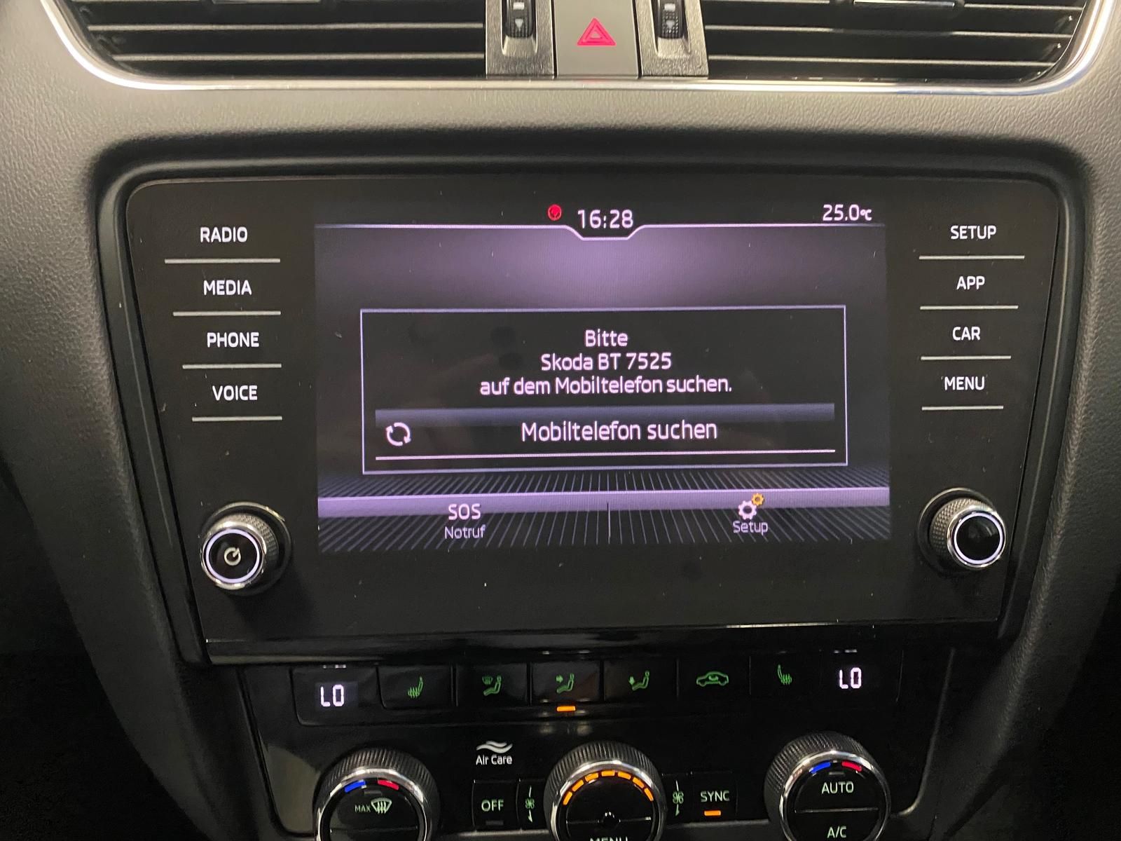 Fahrzeugabbildung SKODA Octavia 1.0 TSI Clever APP+KLIMA+PDC+SITZHEIZ+An