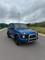 Lada Niva Urban 4x4 37 t.km AHK - Lada Urban Benziner Gebrauchtwagen
