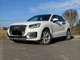 Audi Q2 35 TFSI S tronic sport Autom. Standklima Funk - Audi Q2 von privat