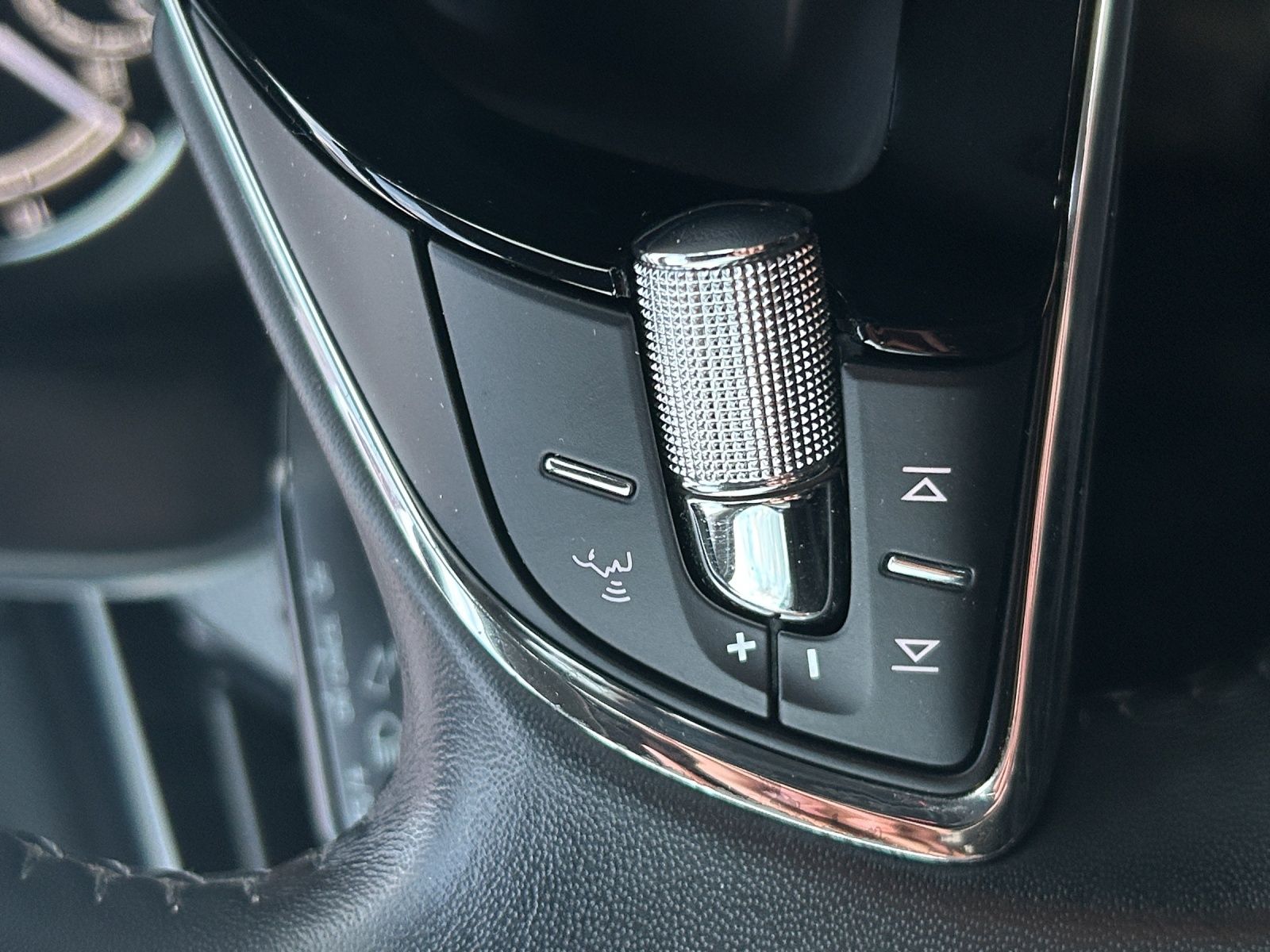 Fahrzeugabbildung SKODA Scala TSI Ambition LED Klima PDC SHZ GRA  LM