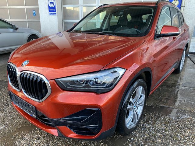 BMW X1 sDrive20i Sport Line/Aut/Navi/RFK/Alu 18J/PDC