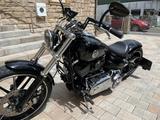 Harley-Davidson Breakout  - HARLEY-DAVIDSON MOTORRAD