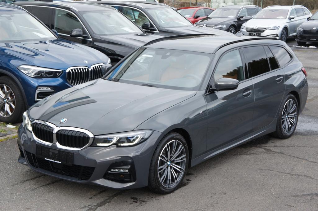 BMW 320d xDrive M SportACCLIVEKAMSTANDHZGLASER 2022