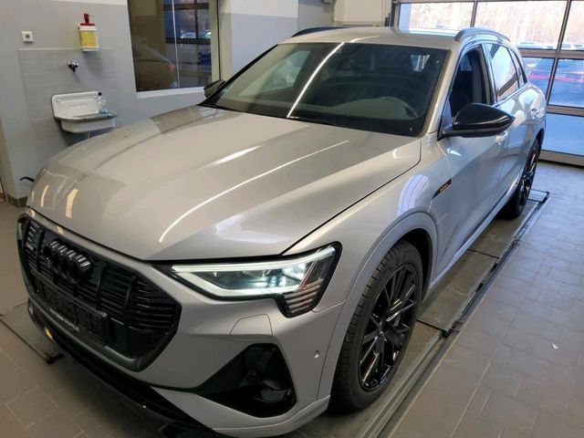 AUDI E-TRON 50 2x S LINE BLACK/ACC/SIDE/KEYLESS/KAM.