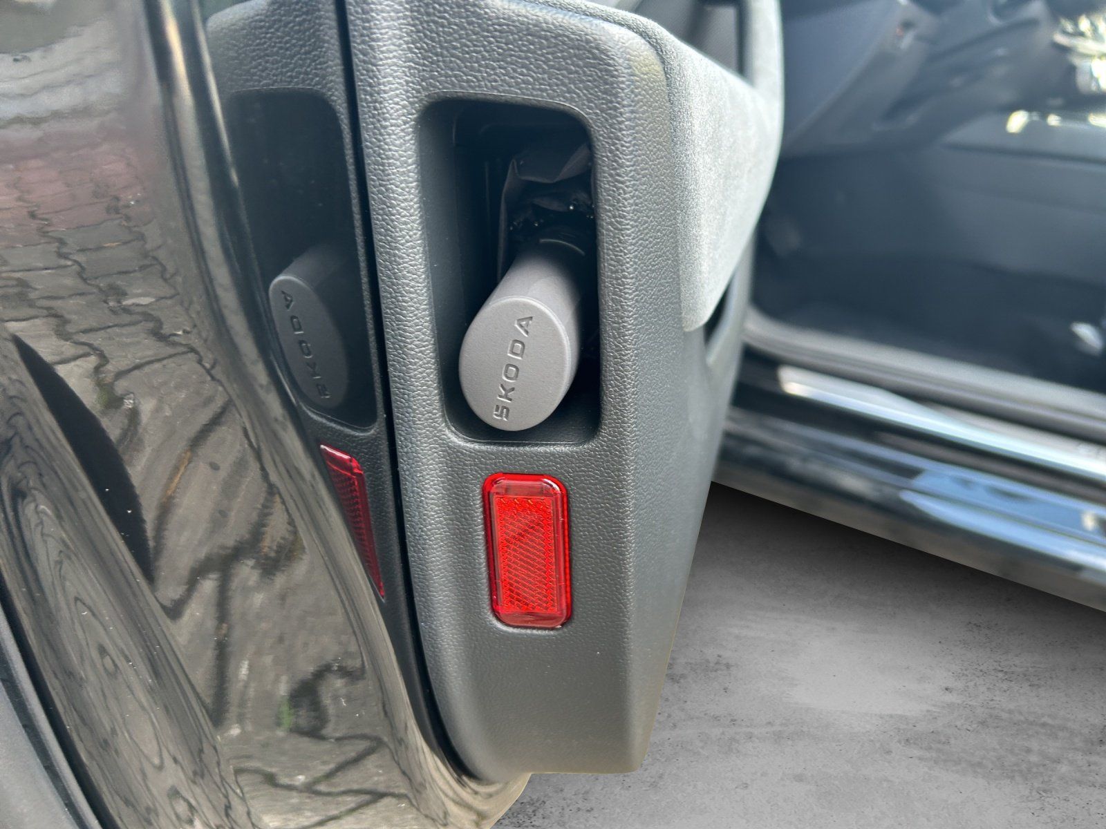 Fahrzeugabbildung SKODA Superb Selection 2,0 TDI 110 kW DSG