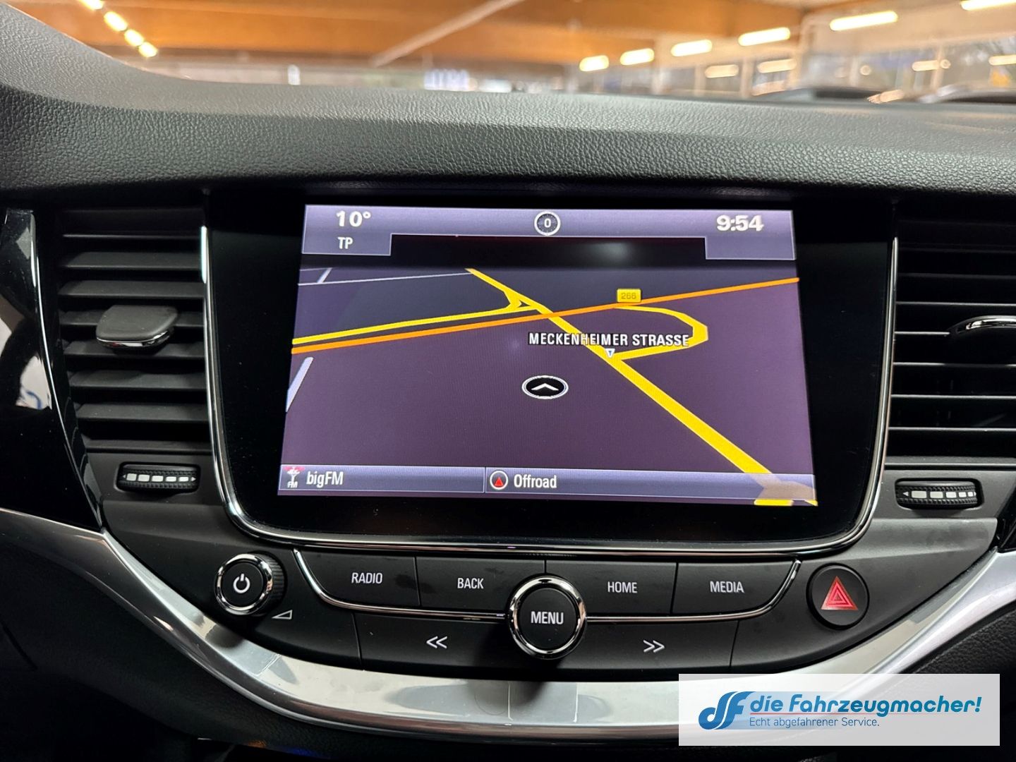 Fahrzeugabbildung Opel Astra K Dynamic Start Stop Apple CarPlay Android