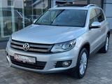 Volkswagen Tiguan Cup Sport & Style 2.0 TSI 4Motion*Panoram - Volkswagen Tiguan mit Benzin-Antrieb: Geländewagen