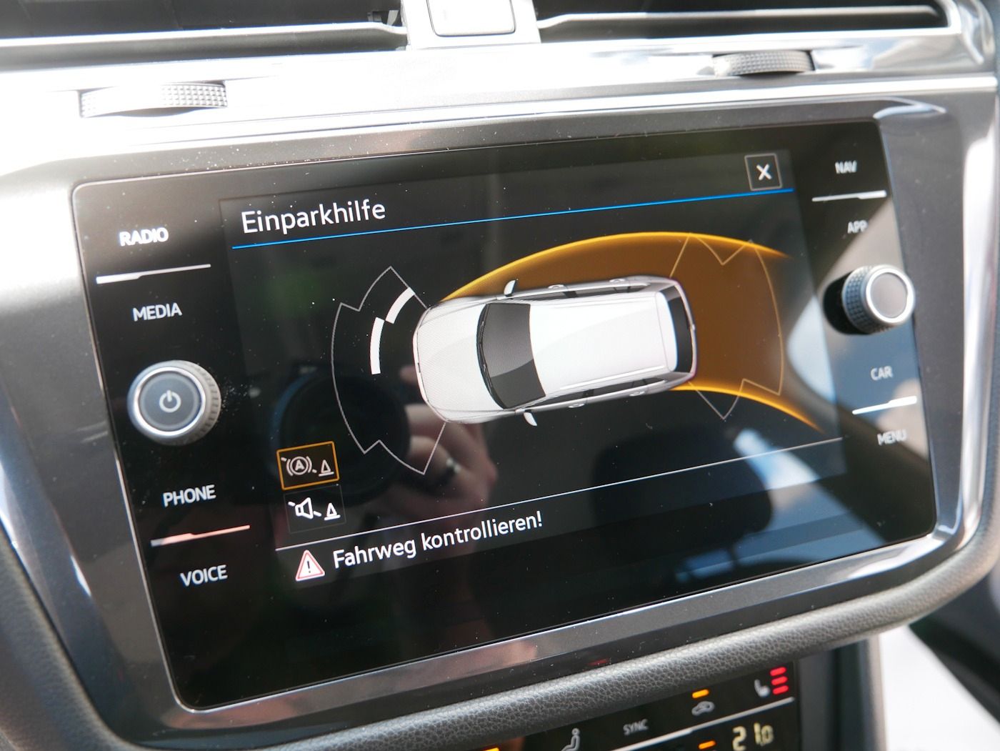 Fahrzeugabbildung Volkswagen Tiguan Allspace 1.5 TSI Life NEU53T AHK Matrix 7