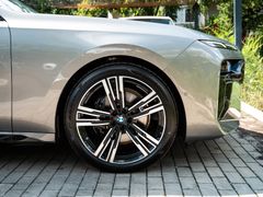 BMW 740 – 10 / 35