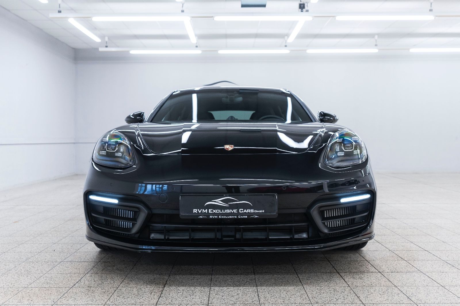 Fahrzeugabbildung Porsche Panamera Sport Turismo 4 E-Hybrid BOSE 360° LED