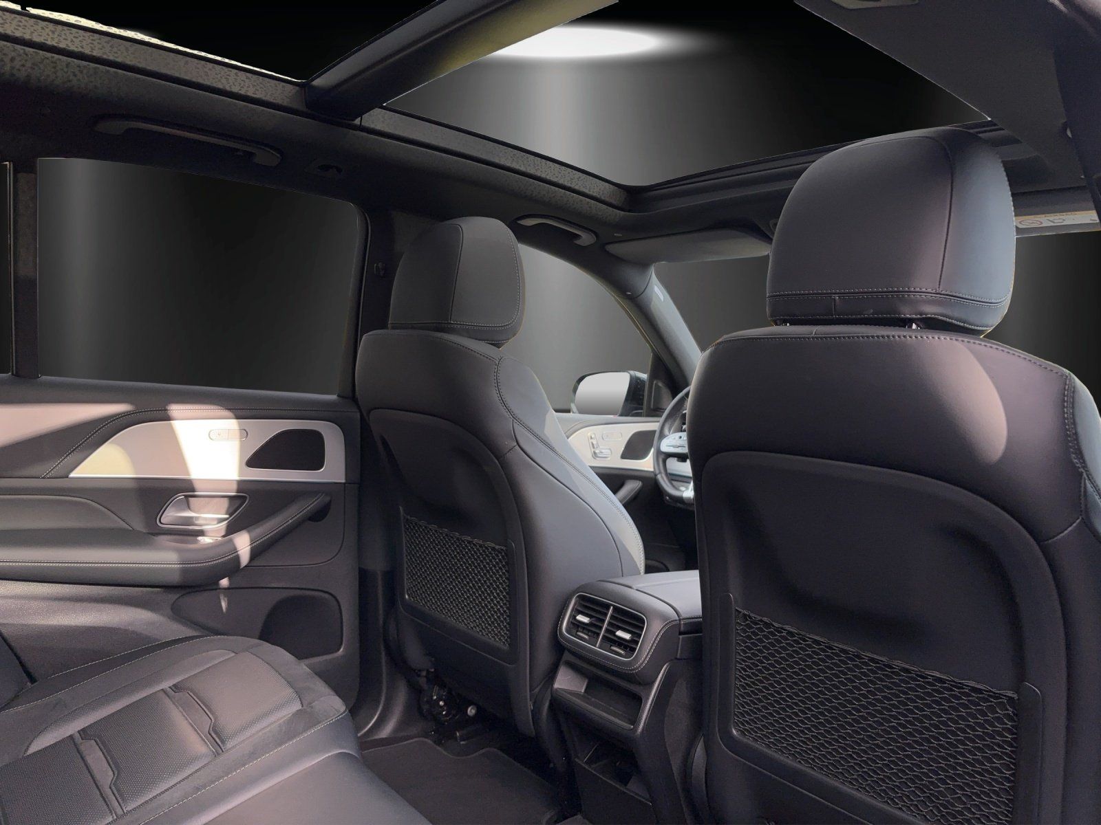 Fahrzeugabbildung Mercedes-Benz GLE 63 AMG Pano DISTRO Nappa AHK Kamera MLED EDW