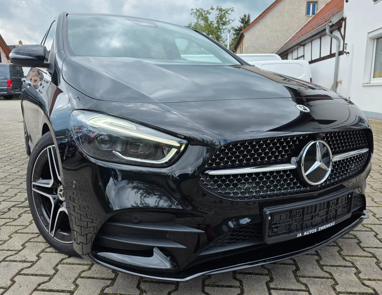 Mercedes-Benz B200d AMG,LED,Automatik,Navi,Shz,PDC,YouTube!!