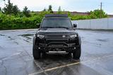 Land Rover Defender 110 V8 - Land Rover Defender mit Benzin-Antrieb: Geländewagen, Automatik