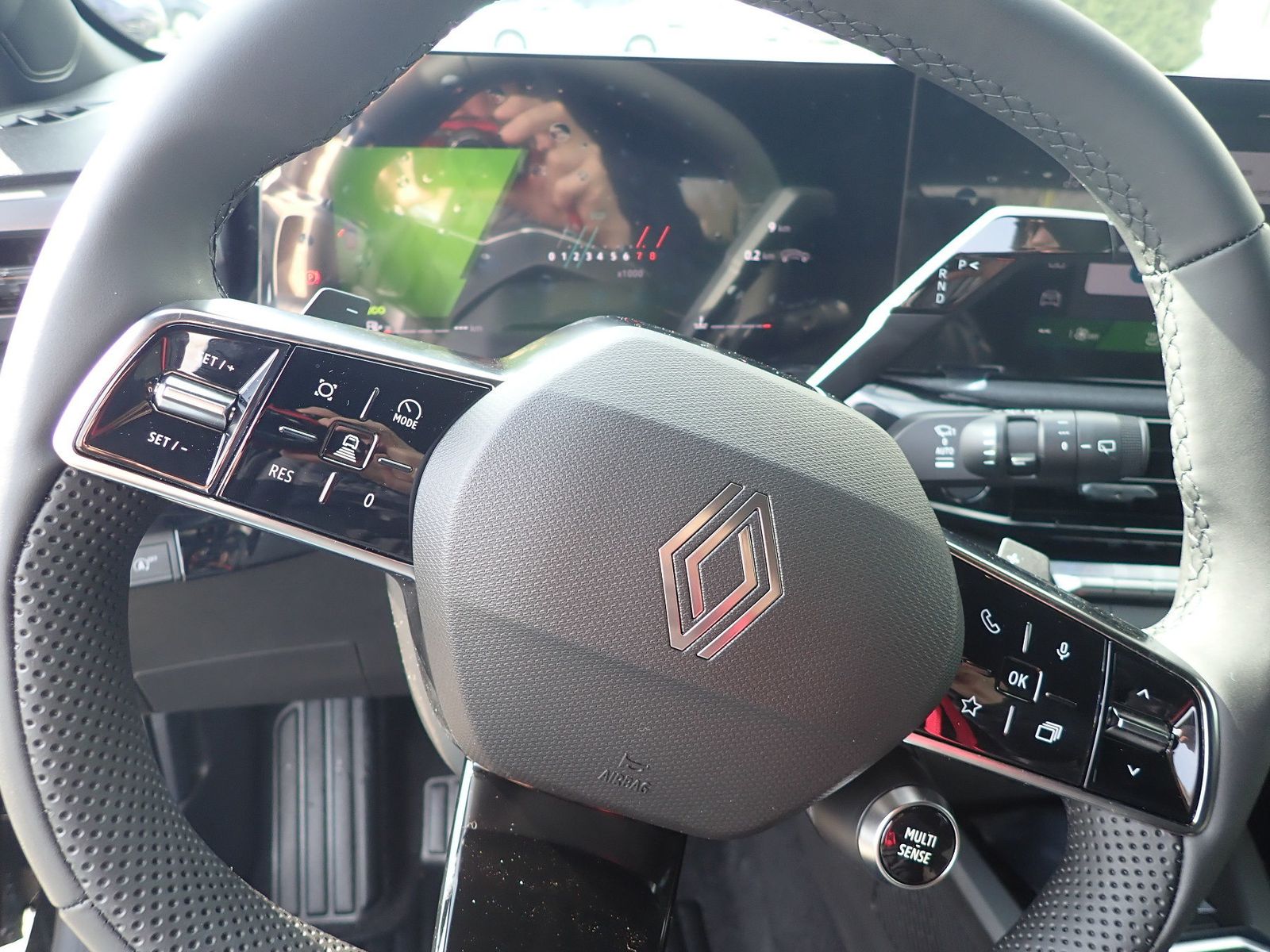 Fahrzeugabbildung Renault Clio Techno TCe 115 EDC