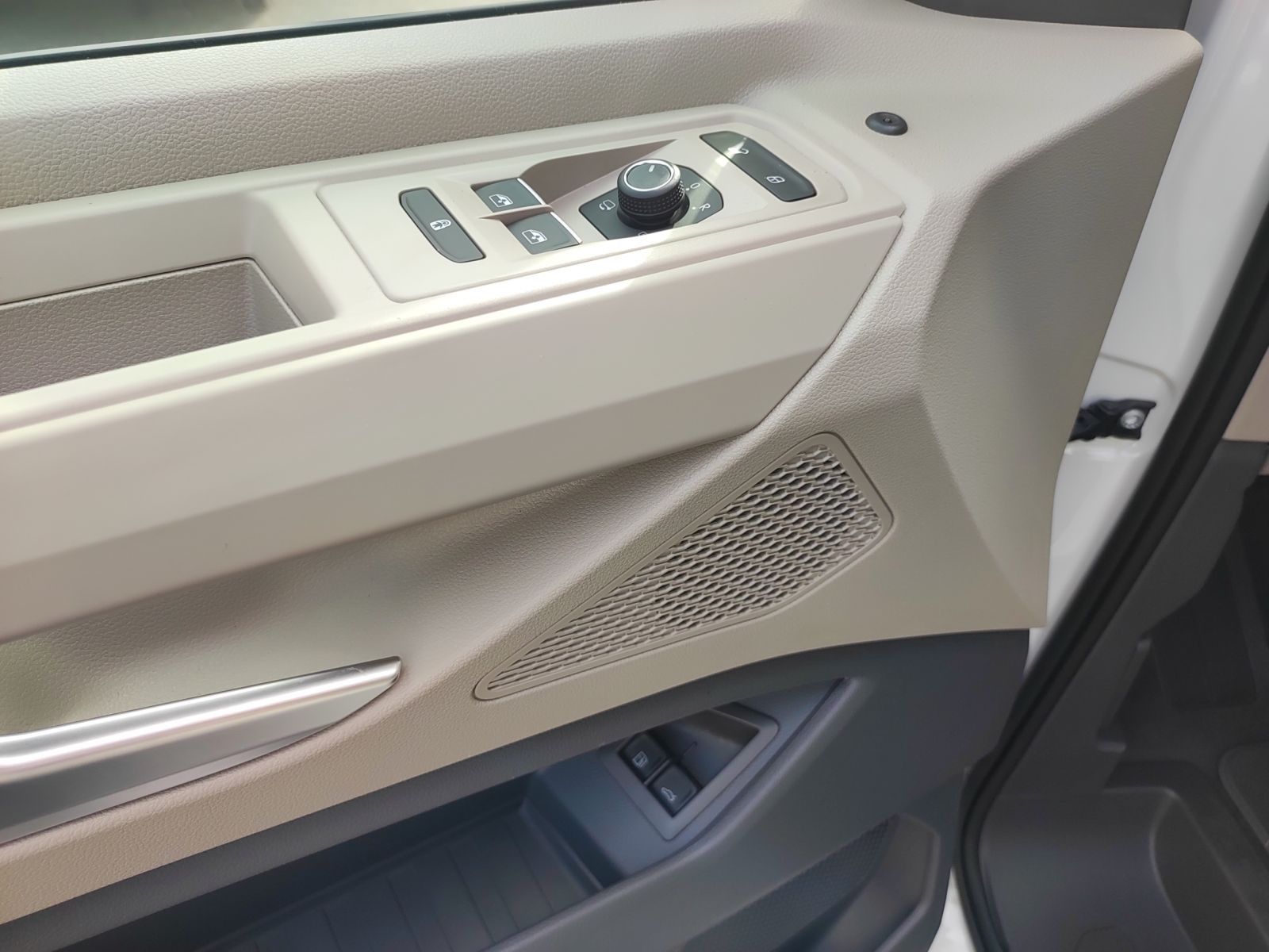 Volkswagen T7 Multivan - Bild 8