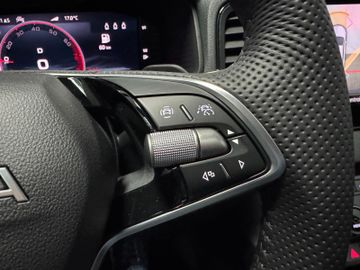 Fahrzeugverkauf 17 Skoda Karoq Sportline 1.5 AHK*Pano*19 Zoll*Matrix