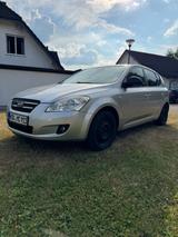 Kia Ceed 1.6 CVVT | TÜV 12/2027 | Neue Kupplung  - Kia cee'd / Ceed aus 2008