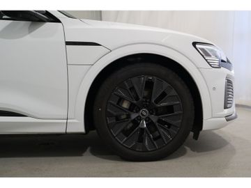 Audi Q8 e-tron - 5