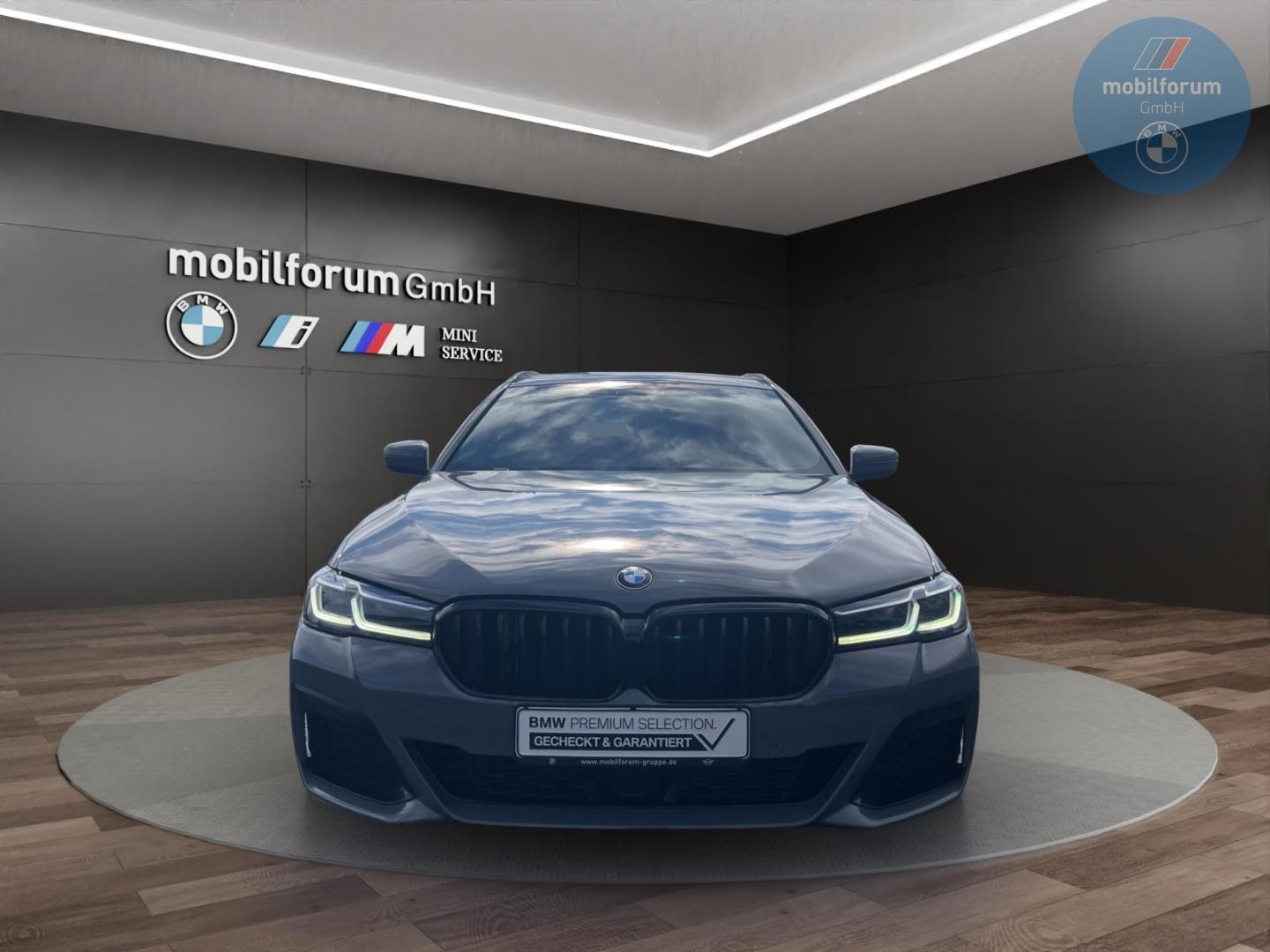 BMW 520 d M-Sport ACC HUD HiFi Laserlicht Sportsitze