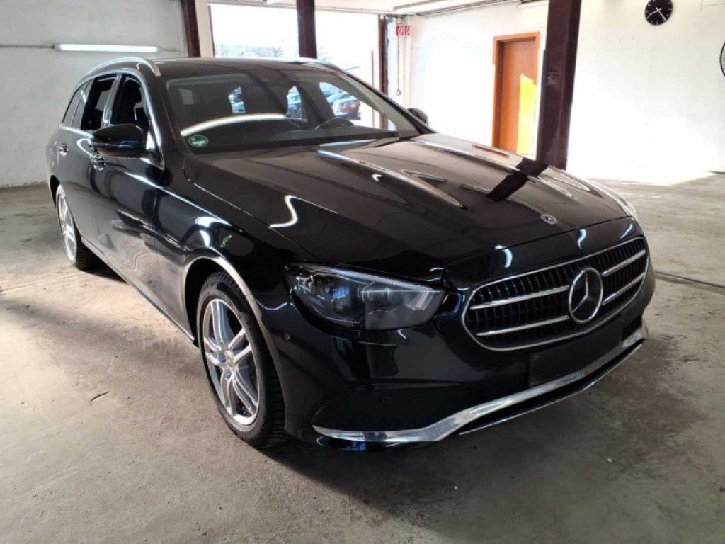 Mercedes-Benz E 220