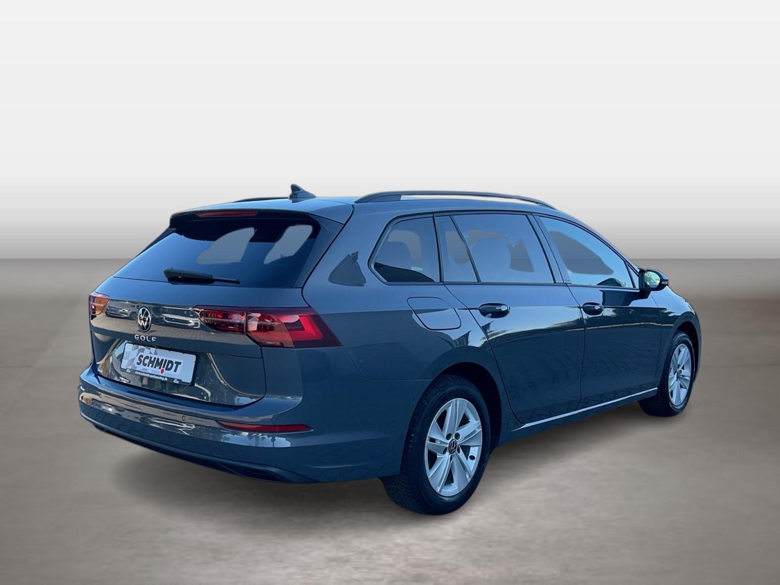 Volkswagen Golf VIII Variant 1.5 TSI Life MATRIX RFK NAVI