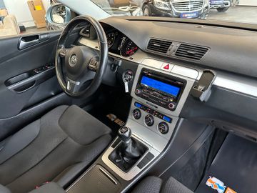 Volkswagen Passat Variant Comfortline *1. Hand*Klima*SHZ*