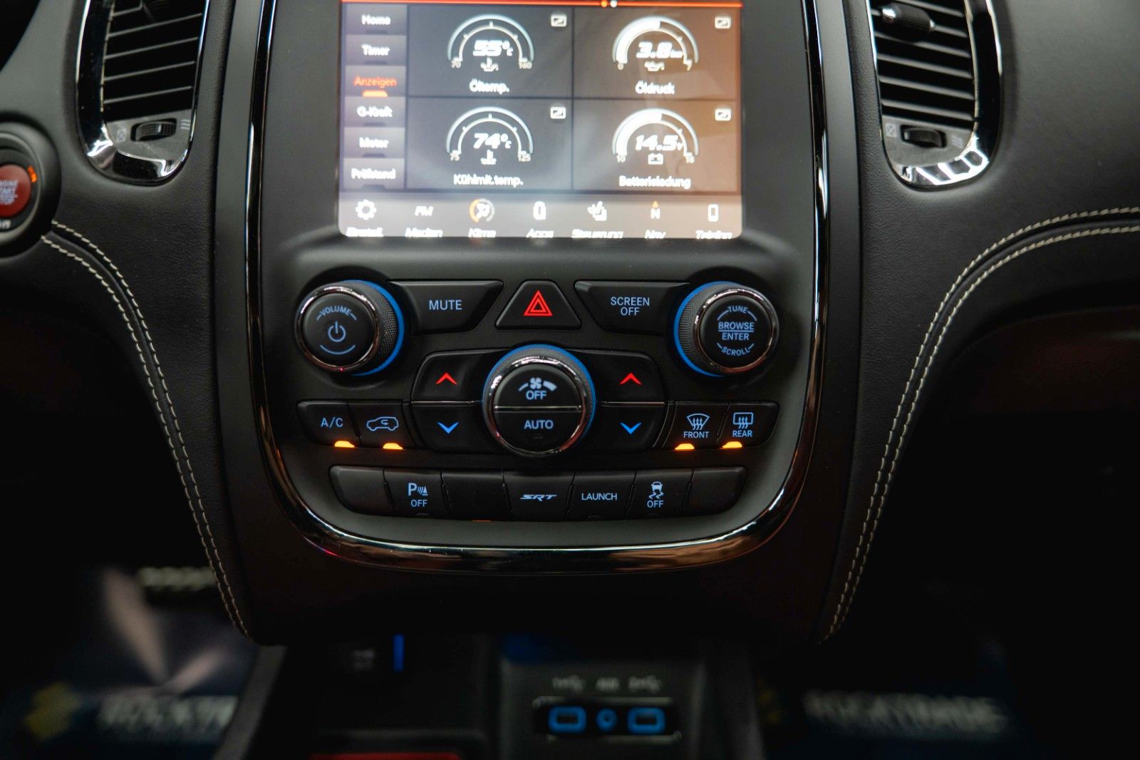 Fahrzeugabbildung Dodge Durango 6.4 V8 SRT Performance 4x4 Night-Paket