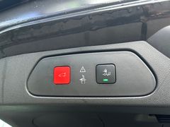 Fahrzeugabbildung Opel Grandland X Innovation Autom. AHK LED Kamera 18"